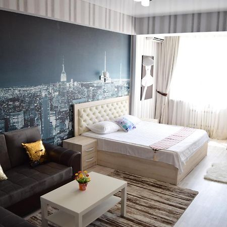 Studio Boutique Apartment Bishkek Ngoại thất bức ảnh