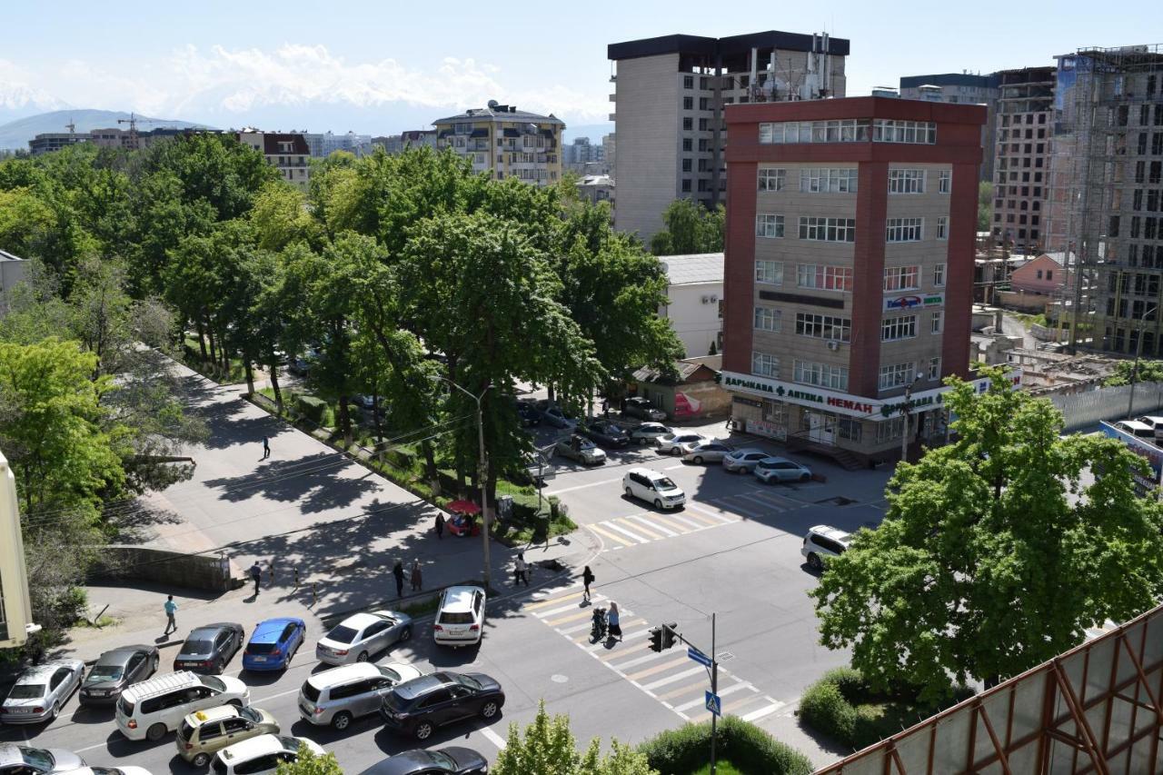 Studio Boutique Apartment Bishkek Ngoại thất bức ảnh