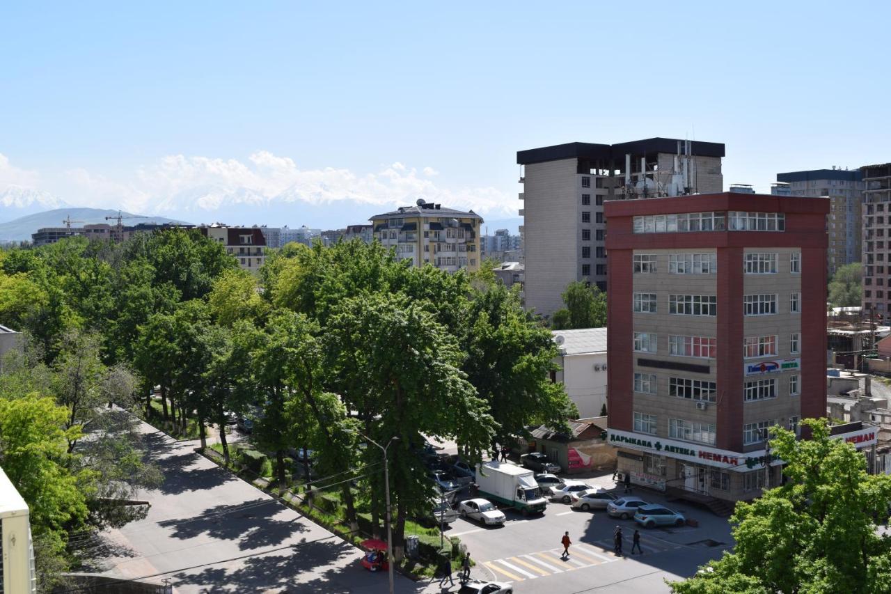 Studio Boutique Apartment Bishkek Ngoại thất bức ảnh