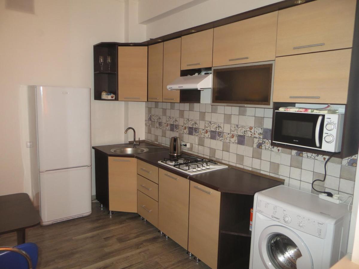 Studio Boutique Apartment Bishkek Ngoại thất bức ảnh